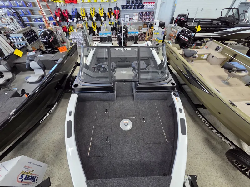 Slide: The Image of Crestliner 1750 Fish Hawk WT JS 2026 - 7