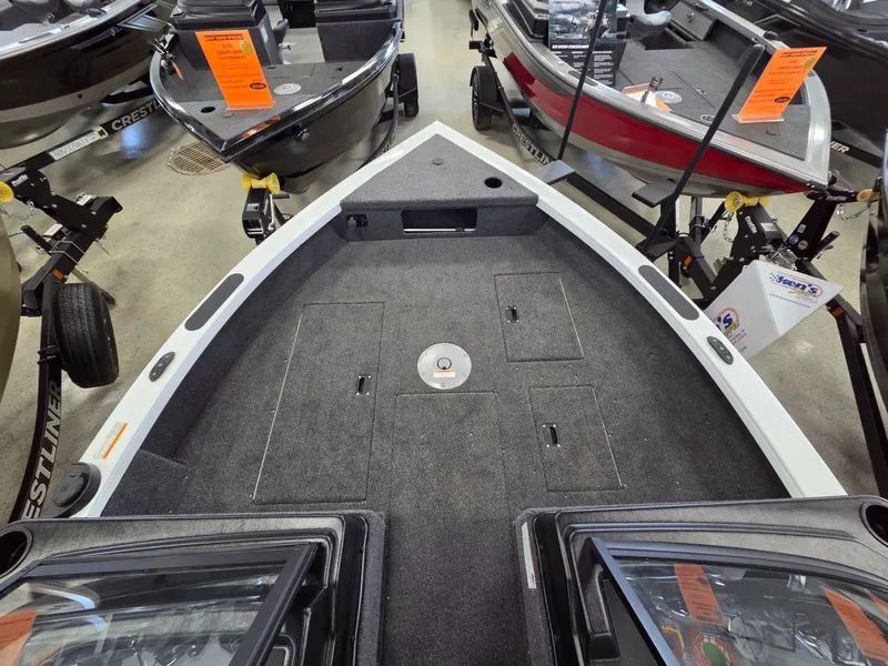 Slide: The Image of Crestliner 1750 Fish Hawk WT JS 2026 - 8