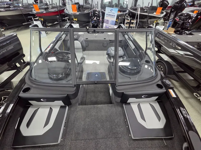 Slide: The Image of Crestliner 1750 Super Hawk 2026 - 17