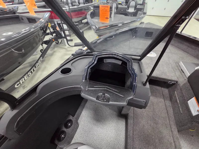 Slide: The Image of Crestliner 1750 Super Hawk 2026 - 20