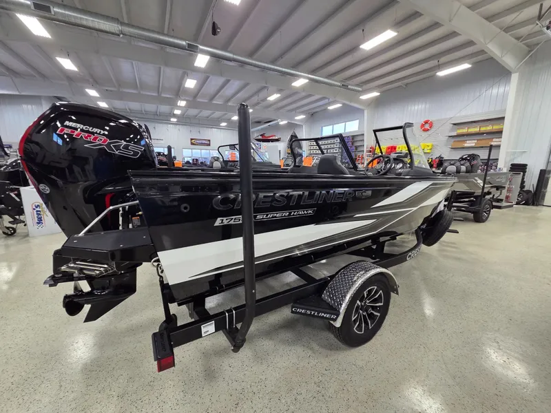 Slide: The Image of Crestliner 1750 Super Hawk 2026 - 4