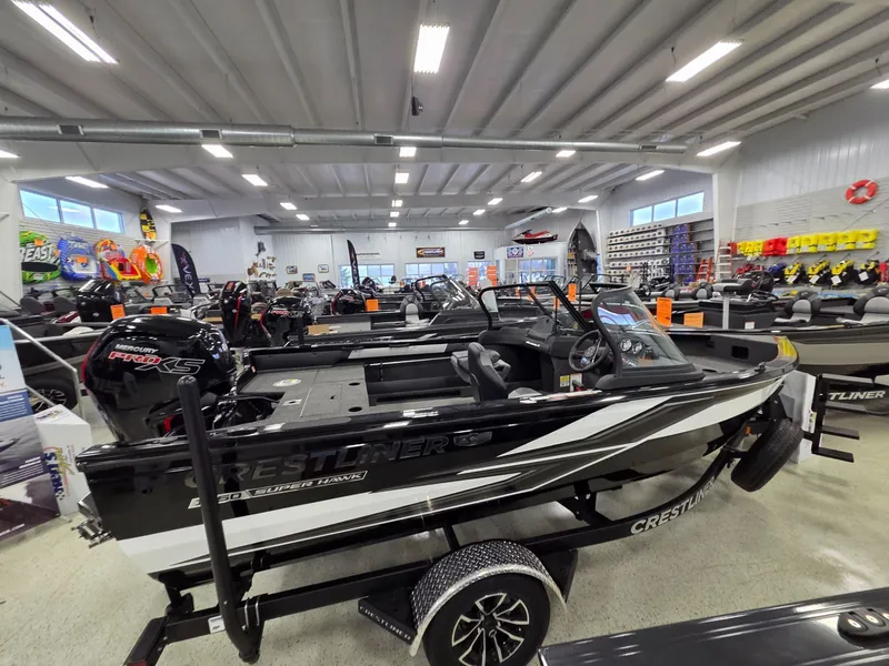 Slide: The Image of Crestliner 1750 Super Hawk 2026 - 5