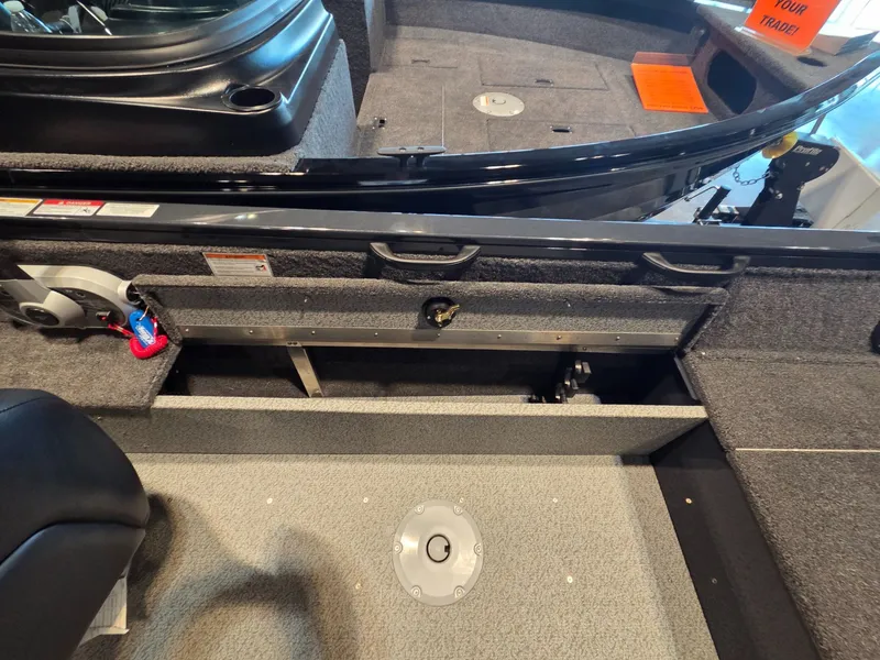 Slide: The Image of Interior of Crestliner 1850 Kodiak SC boat, model year 2026. - 13