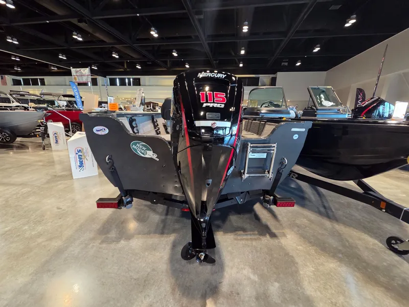 Slide: The Image of 2026 Crestliner 1850 Kodiak SC with Mercury 115 Pro engine. - 3