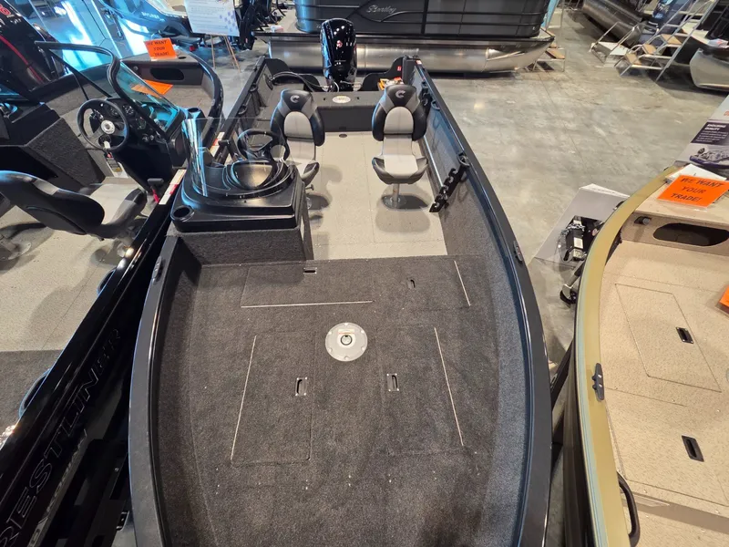 Slide: The Image of Interior view of Crestliner 1850 Kodiak SC 2026 boat. - 6