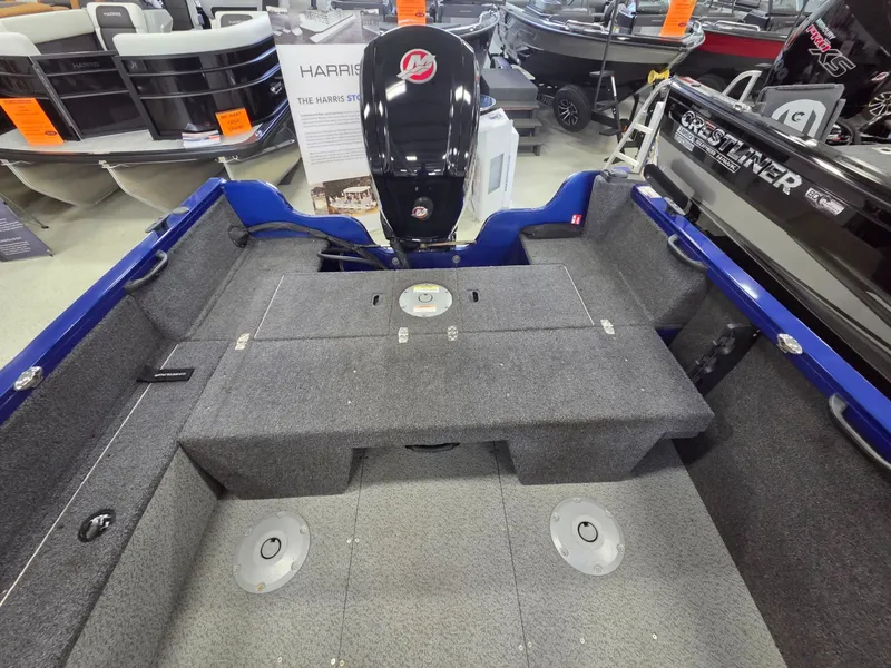 Slide: The Image of Crestliner 1850 Kodiak SC 2026 - 20