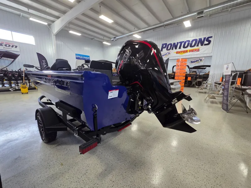 Slide: The Image of Crestliner 1850 Kodiak SC 2026 - 4