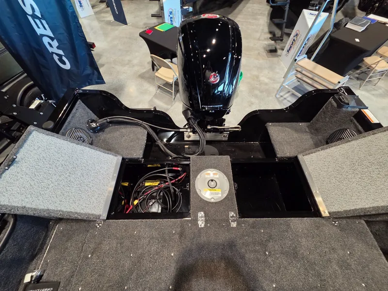 Slide: The Image of Crestliner 1850 Kodiak WT 2026 - 20