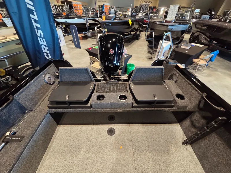 Slide: The Image of Crestliner 1850 Kodiak WT 2026 - 21