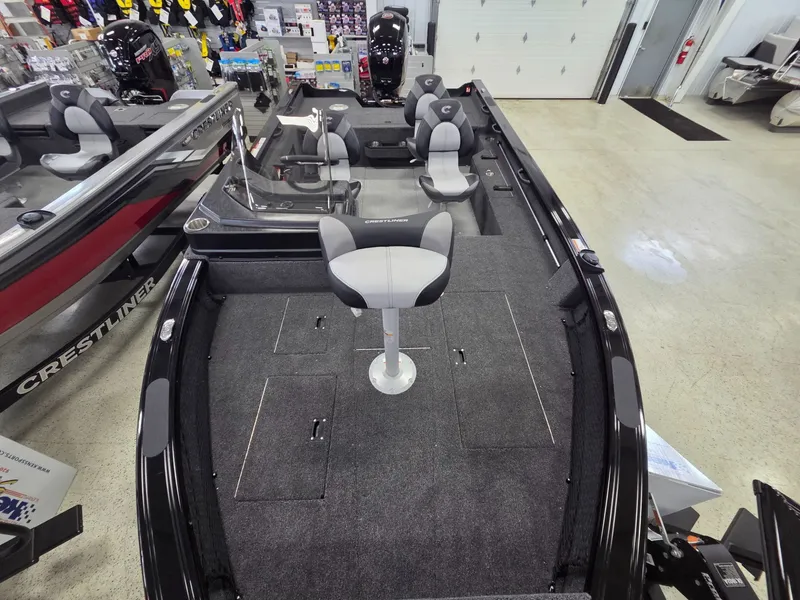 Slide: The Image of Crestliner 1850 Fish Hawk SC JS 2026 - 25