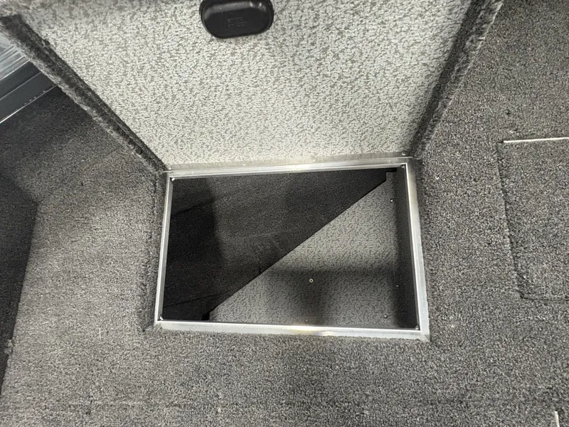 Slide: The Image of Crestliner 1850 Fish Hawk WT JS 2026 - 11