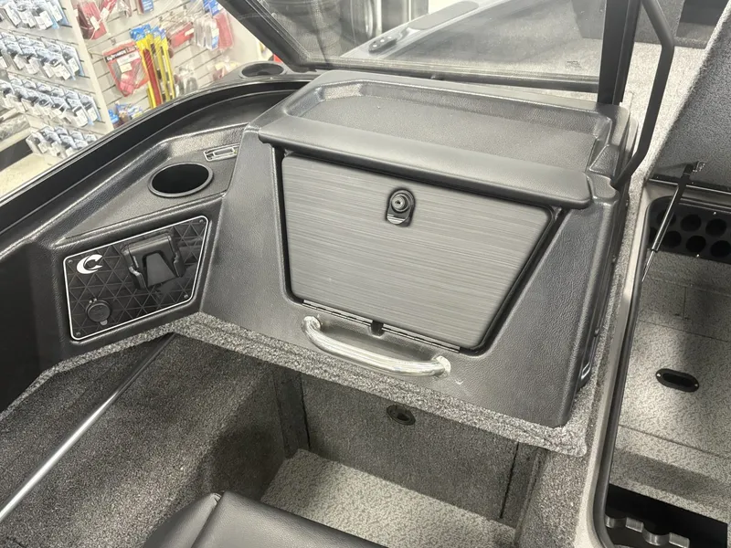 Slide: The Image of Crestliner 1850 Fish Hawk WT JS 2026 - 14