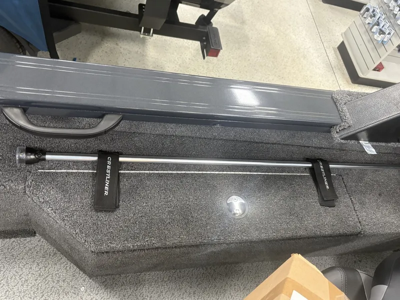 Slide: The Image of Crestliner 1850 Fish Hawk WT JS 2026 - 18