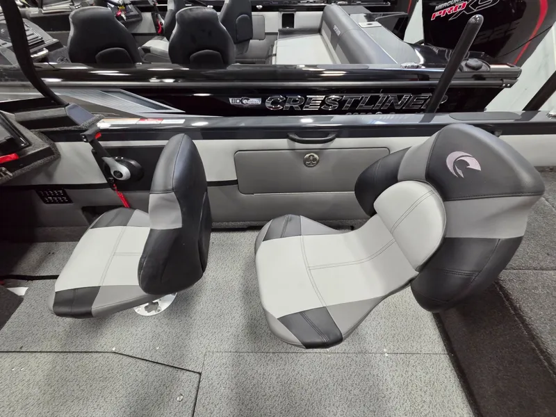 Slide: The Image of Crestliner 1850 Sportfish 2026 - 27