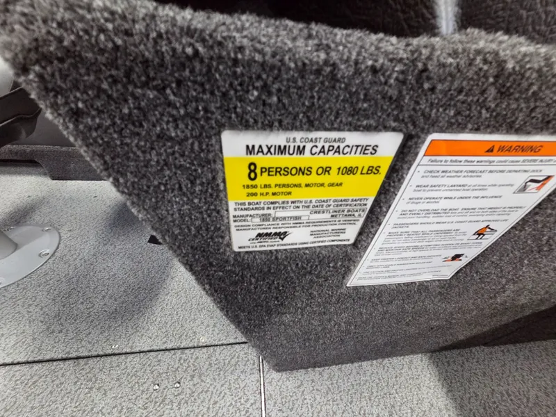 Slide: The Image of Crestliner 1850 Sportfish 2026 - 32