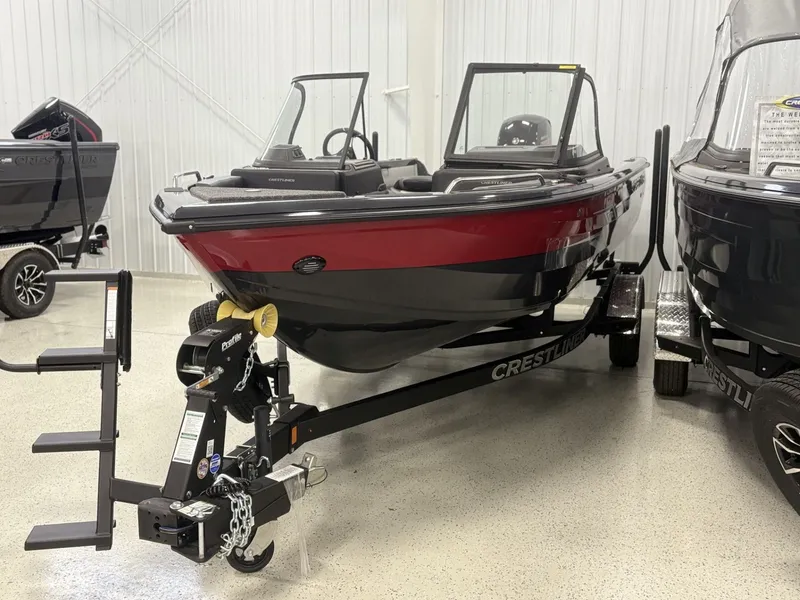 Slide: The Image of Crestliner 1850 Sportfish 2026 - 4