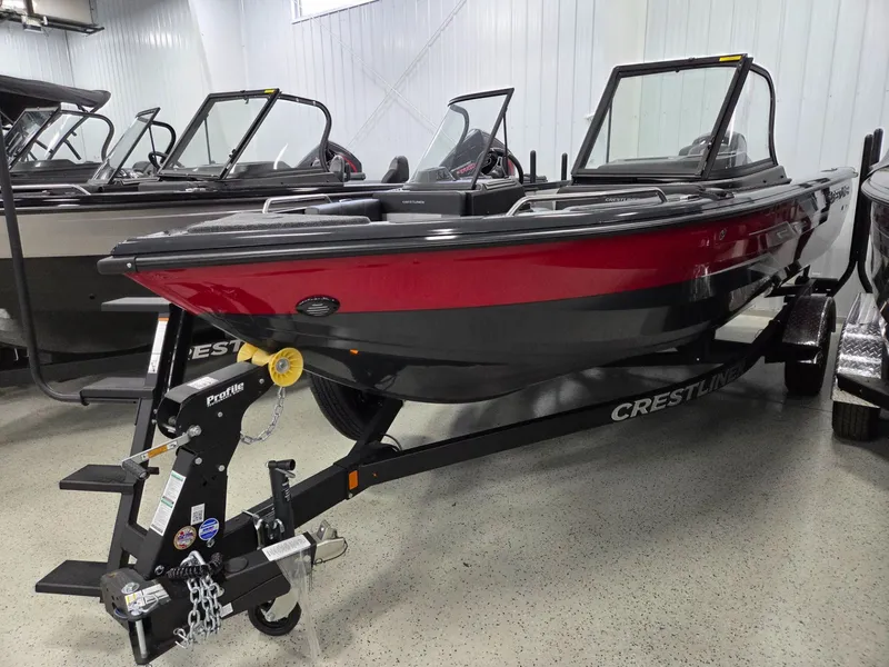Slide: The Image of Crestliner 1850 Sportfish 2026 - 7