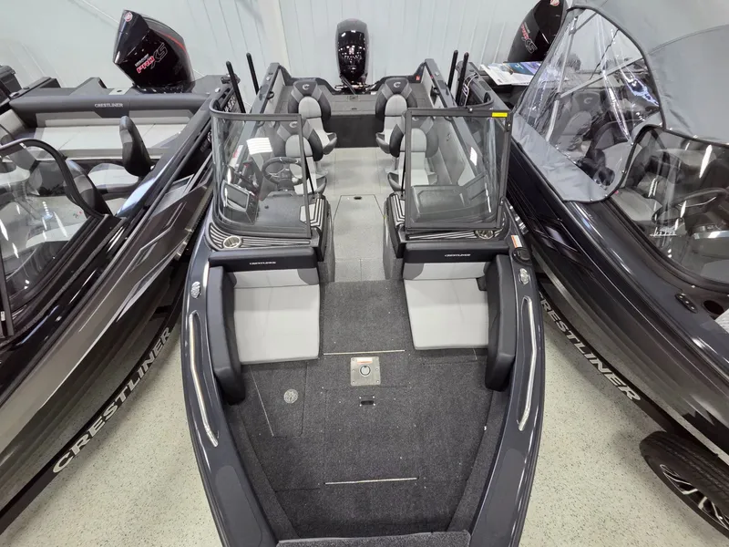 Slide: The Image of Crestliner 1850 Sportfish 2026 - 8