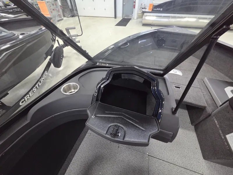 Slide: The Image of Crestliner 1950 Superhawk 2026 - 19