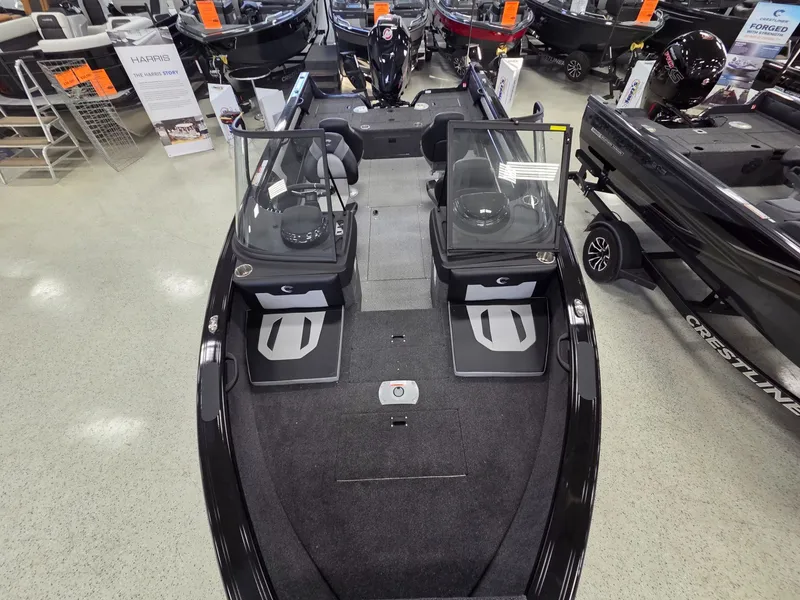 Slide: The Image of Crestliner 1950 Superhawk 2026 - 8