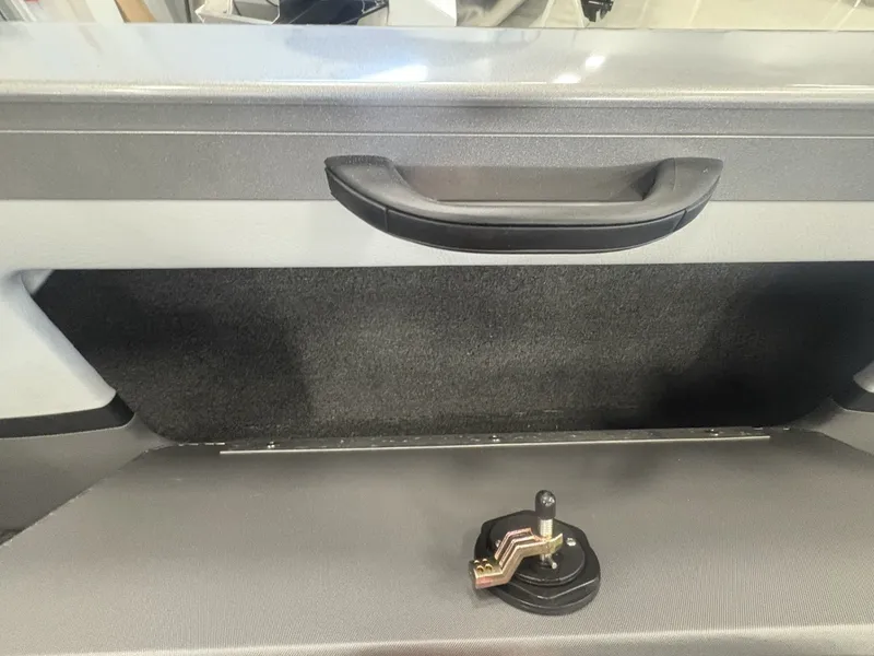 Slide: The Image of Crestliner 1950 Sportfish 2026 - 18