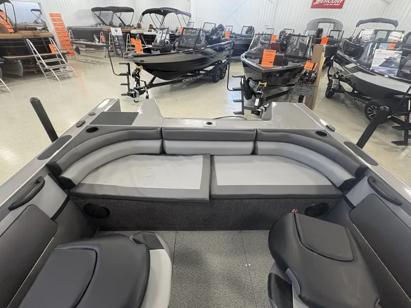 Slide: The Image of Crestliner 1950 Sportfish 2026 - 20