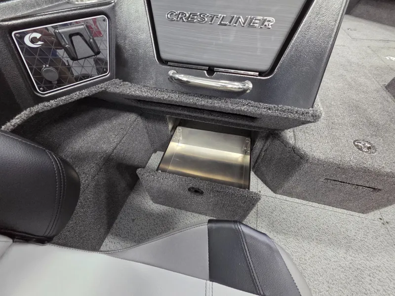 Slide: The Image of Crestliner 2050 Fish Hawk 2026 - 16