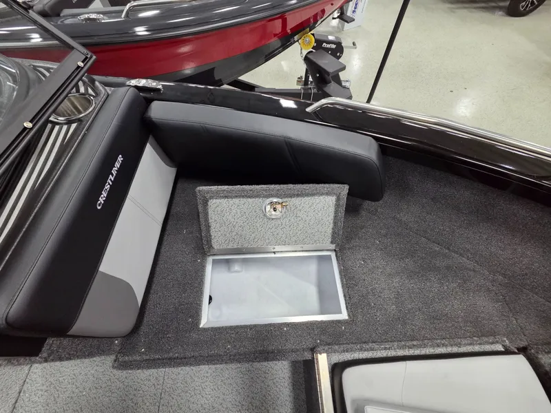 Slide: The Image of Crestliner 2050 Sportfish 2026 - 12