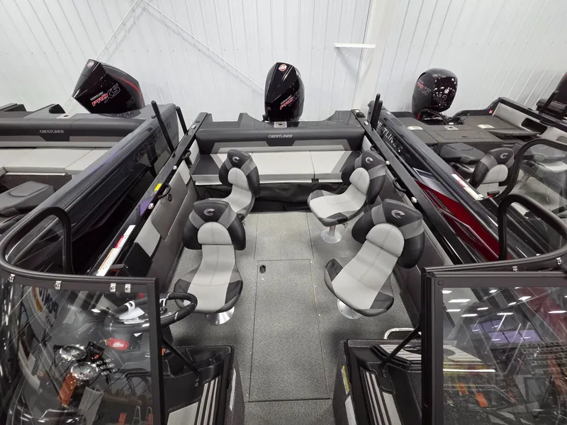 Slide: The Image of Crestliner 2050 Sportfish 2026 - 18