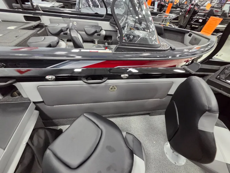 Slide: The Image of Crestliner 2050 Sportfish 2026 - 27