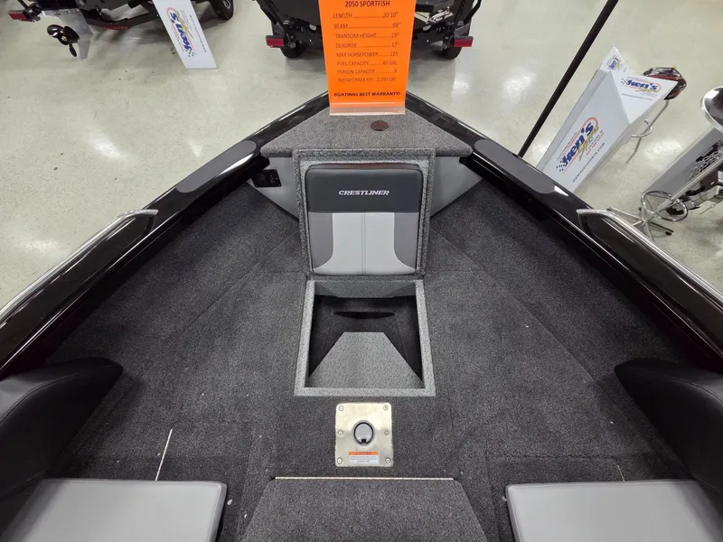 Slide: The Image of Crestliner 2050 Sportfish 2026 - 8