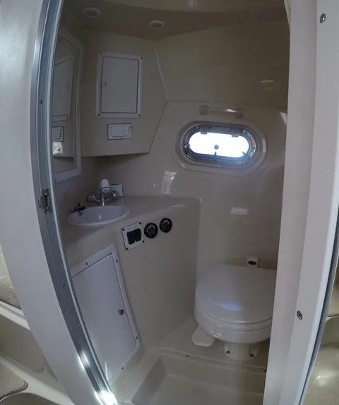Slide: The Image of Fiberglass Head w Vac-u-Flush - 27
