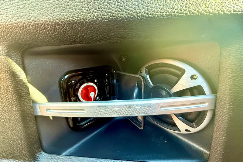 Slide: The Image of 2019 Malibu Wakesetter 23 LSV interior speaker and control panel detail. - 45