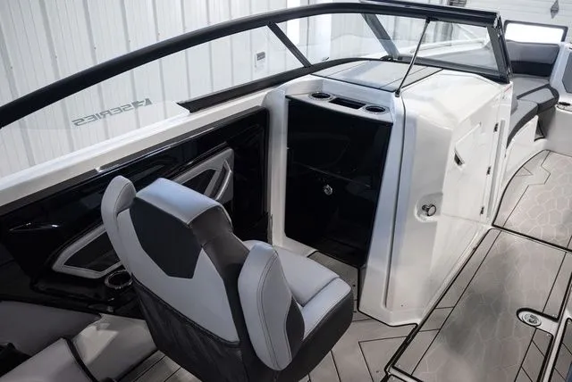 Slide: The Image of Yamaha 255XE 2026 - 10