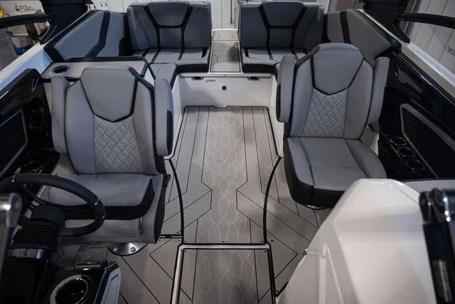 Slide: The Image of Yamaha 255XE 2026 - 15