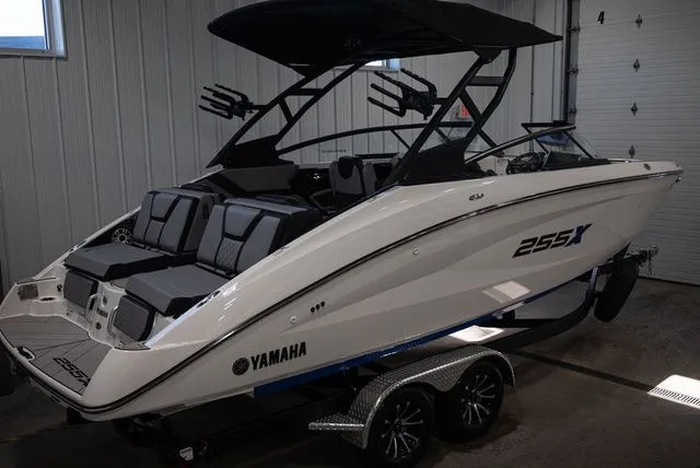 Slide: The Image of Yamaha 255XE 2026 - 3