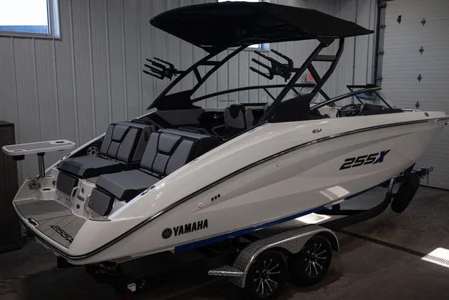 Slide: The Image of Yamaha 255XE 2026 - 4