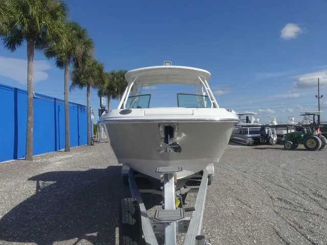 Slide: The Image of Boston Whaler 230 Vantage 2016 - 2