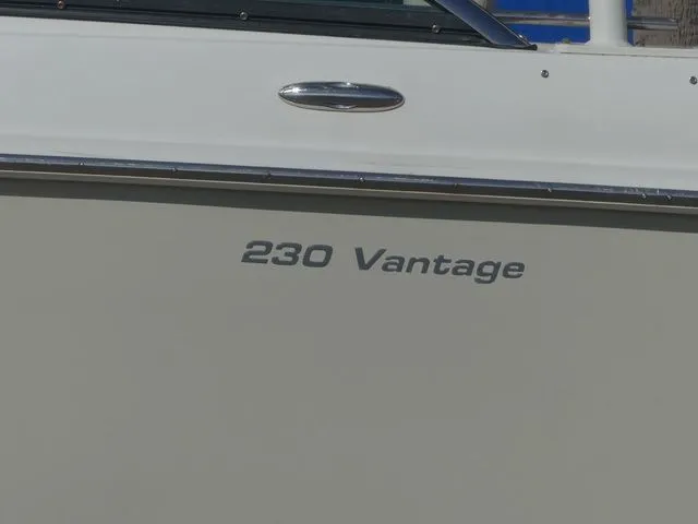 Slide: The Image of Boston Whaler 230 Vantage 2016 - 9