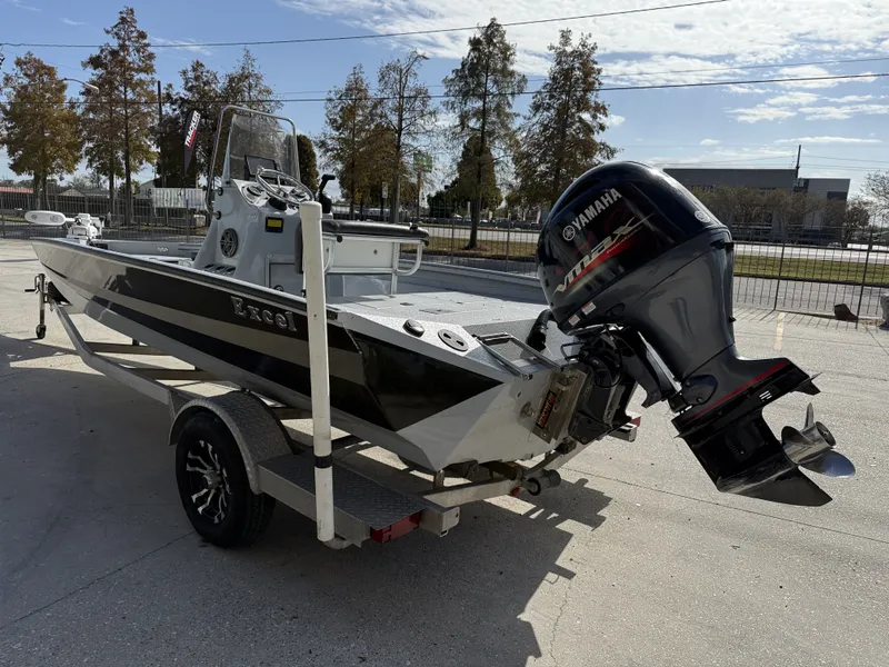 Slide: The Image of Excel 203 Bay Pro 2018 - 10