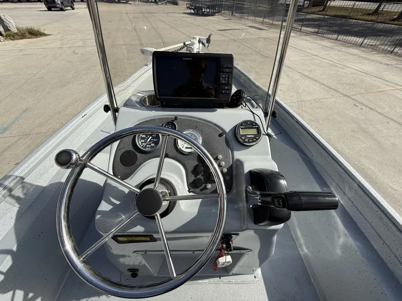 Slide: The Image of Excel 203 Bay Pro 2018 - 15