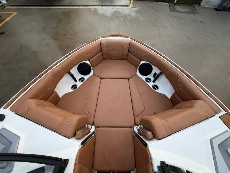 Slide: The Image of Malibu Wakesetter 23 LSV 2025 - 21