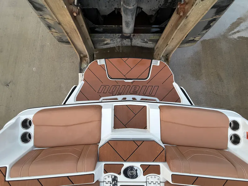 Slide: The Image of Malibu Wakesetter 23 LSV 2025 - 26