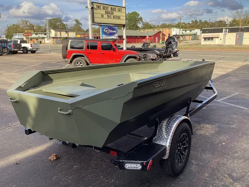 Slide: The Image of Edge Boats 656-SPORTSMAN 2026 - 5