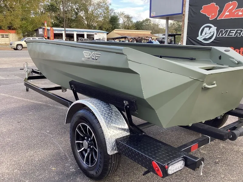 Slide: The Image of Edge Boats 550-SPORTSMAN 2026 - 17