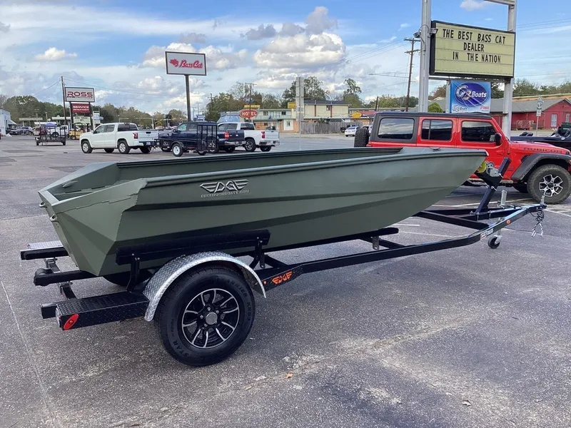 Slide: The Image of Edge Boats Sportsman 550 2026 - 12