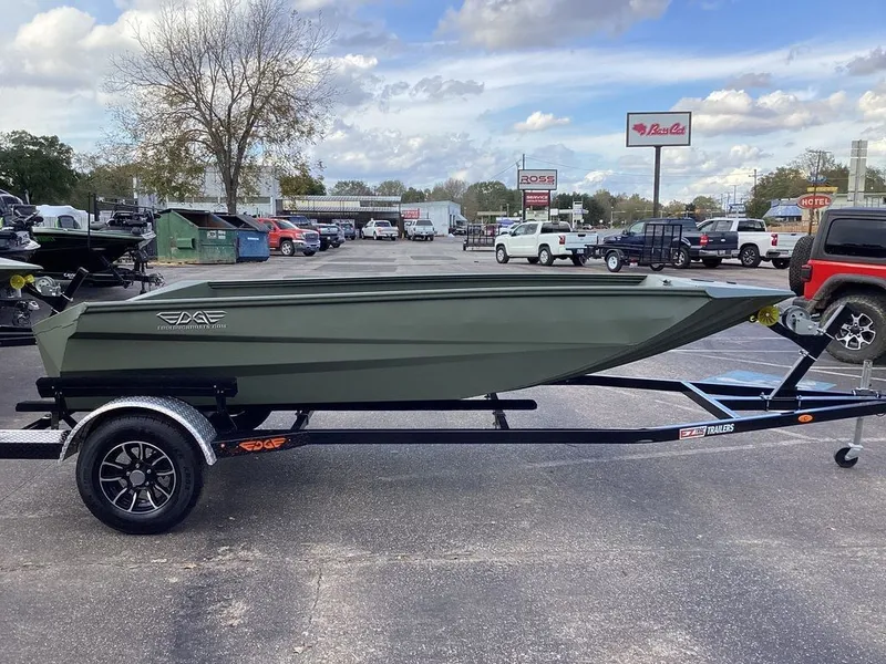 Slide: The Image of Edge Boats Sportsman 550 2026 - 3