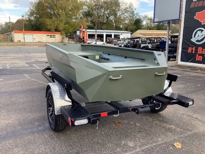 Slide: The Image of Edge Boats Sportsman 550 2026 - 8
