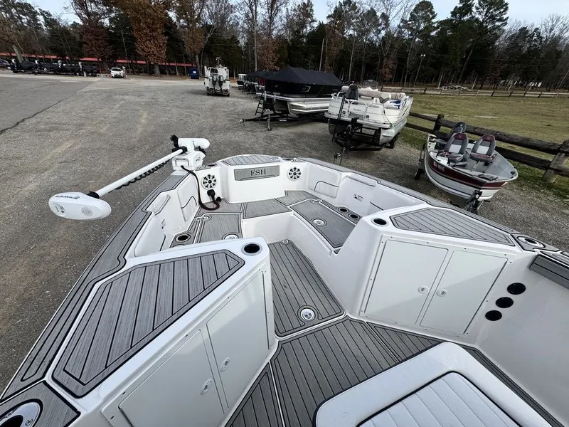 Slide: The Image of Yamaha 220 FSH Sport 2023 - 12