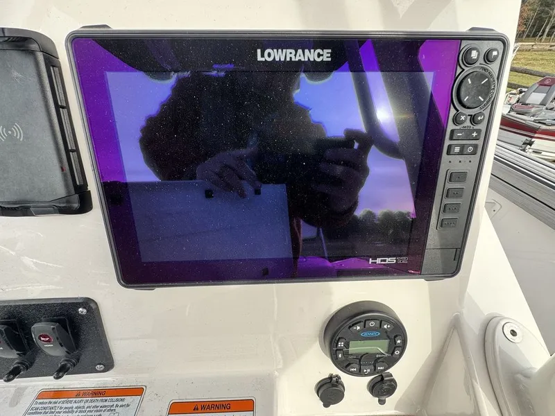 Slide: The Image of Yamaha 220 FSH Sport 2023 - 16